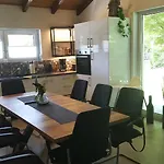 Haus Dema *