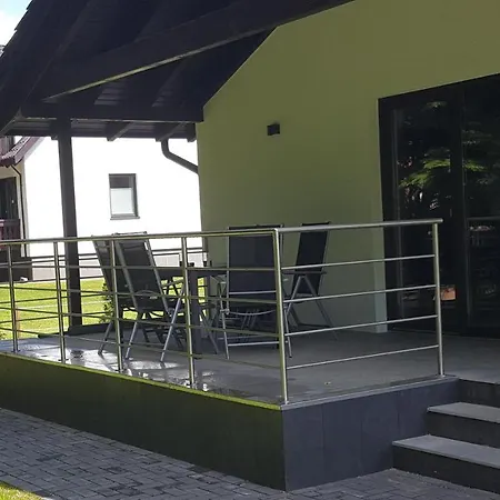 Semesterbostad Haus Dema